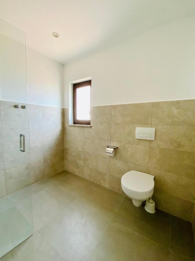 Villa Fluggi Near Labin Santalezi Exterior foto